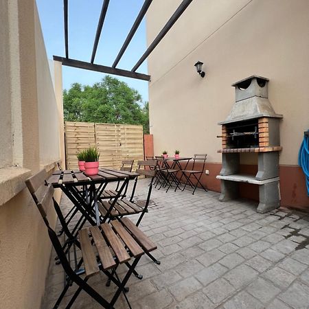 Apartamentos Sevilla Deluxe Rosales Los Rosales  Luaran gambar