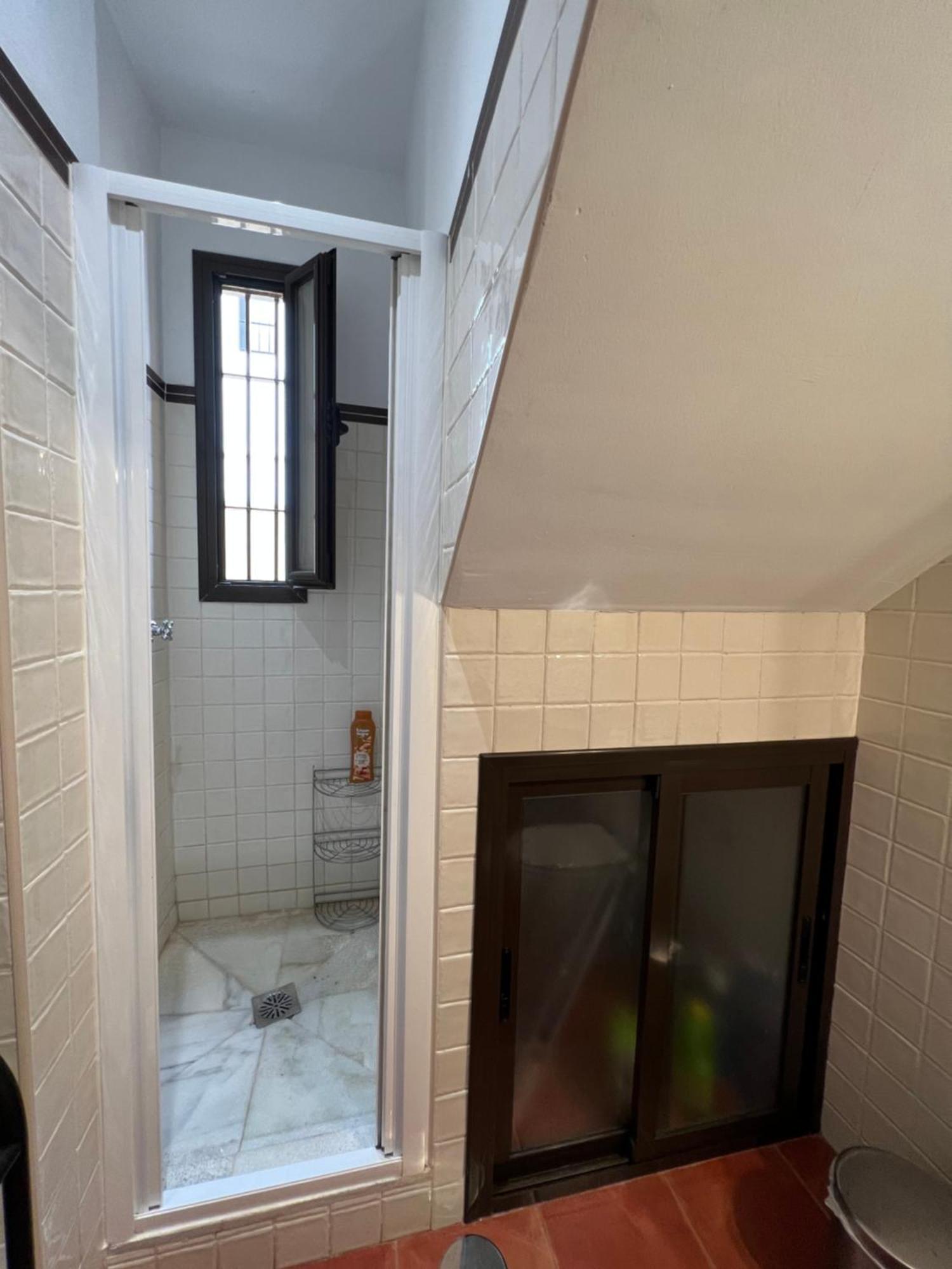 Apartamentos Sevilla Deluxe Rosales Los Rosales  Luaran gambar